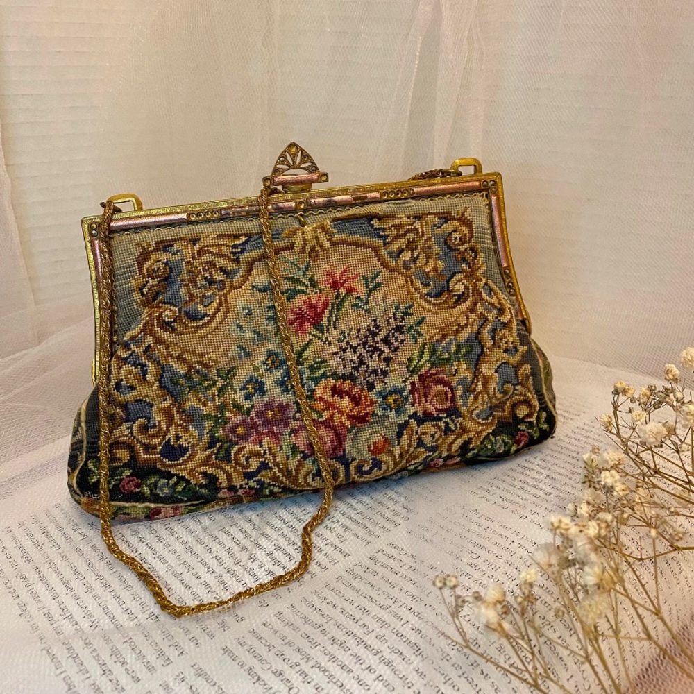 Victorian Tapestry Embriodered Purse